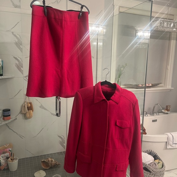 DW HOT PINK TWO PIECE WOOL SUIT size  14 boss babe 🩷the colour chefs kiss🩷 - Picture 7 of 17